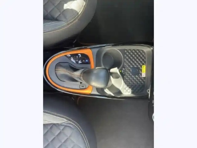Toyota Aygo 1.0 vvt-i 72 air limited cvt — photo 22