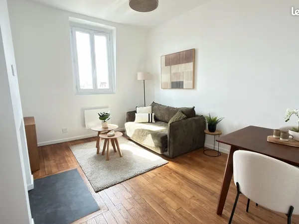 Superbe appartement T2 entièrement rénové et meublé - Plein coeur de ville