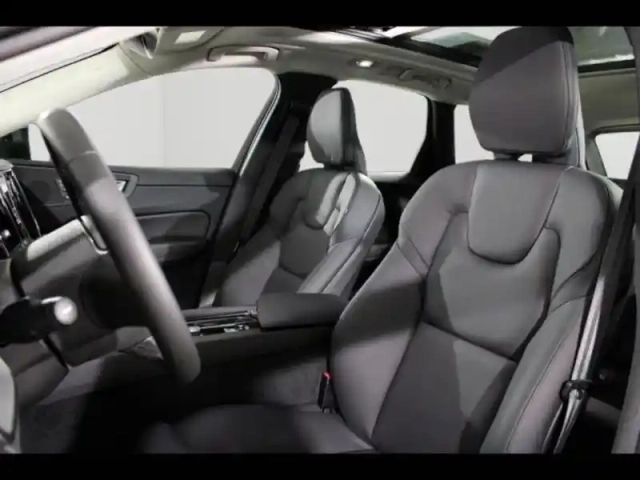 Volvo Xc60 t6 hybride rechargeable 350ch plus style dark geartronic 8 awd — photo 7