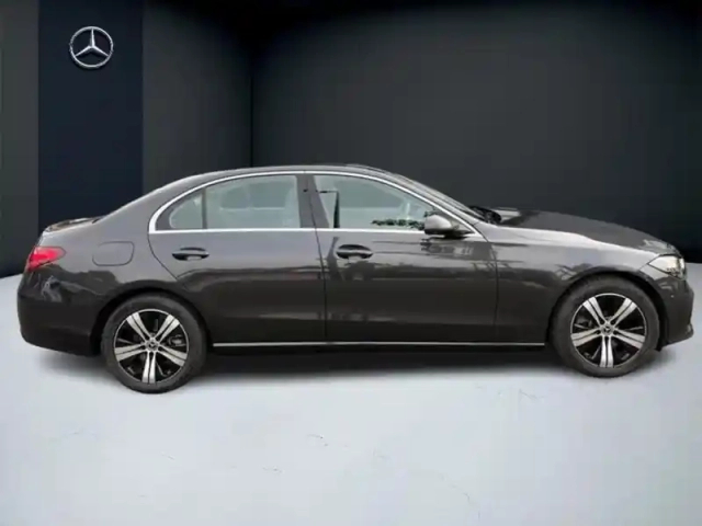 Mercedes Classe C c 220 d berline  avantgarde li — photo 27