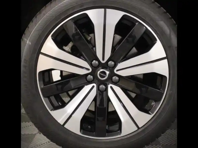 Volvo C40 recharge 231ch start — photo 20