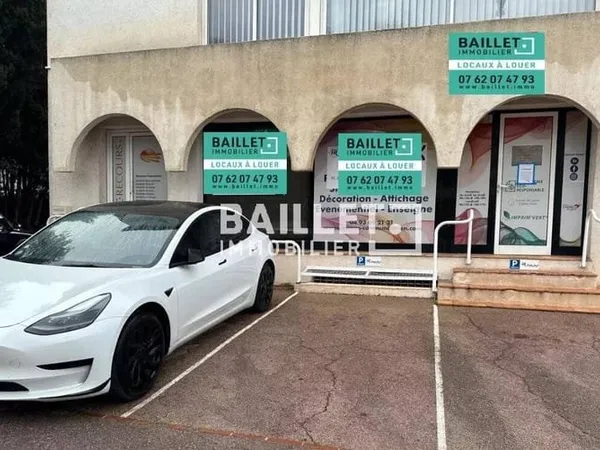 Local d'activité 200 m²
