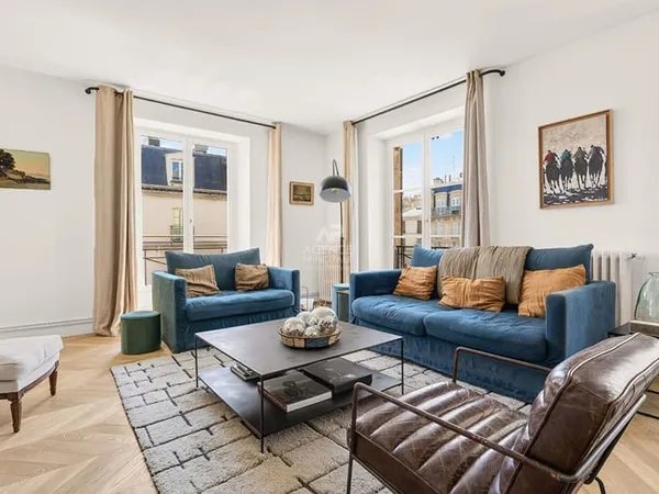 Versailles Notre-Dame Paroisse - Appartement duplex 5 pièces 126.49 m² au sol (110.65 m² carrez)