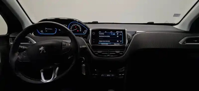 Peugeot 2008 1.2 puretech 110ch s&amp;s eat6 — photo 22