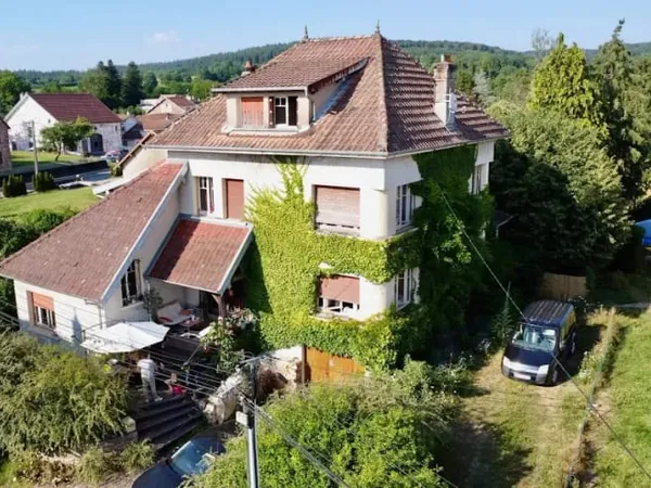 Maison 9 pièces 230 m²