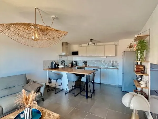 Appartement T3 de 60 m² avec terrasse et garage
