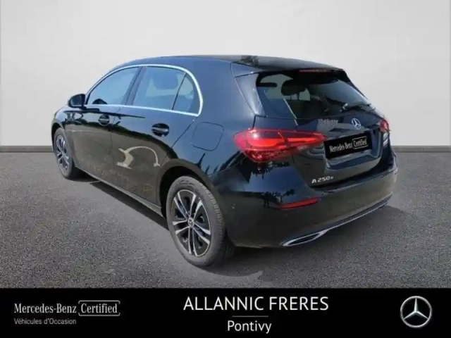 Mercedes Classe A 250 e 163+109ch progressive line 8g-dct — photo 3