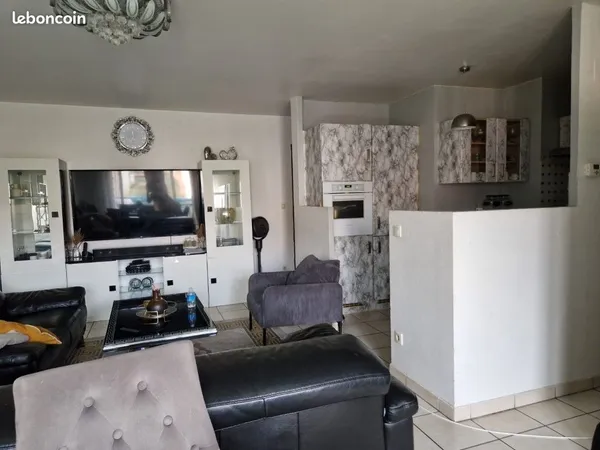 Appartement 4 pièces traversant 72m²