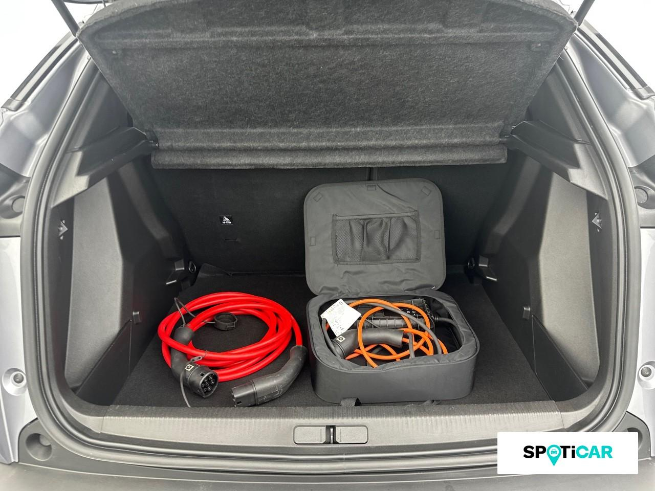 Peugeot 2008 e-2008 156ch 54 kwh allure — photo 6