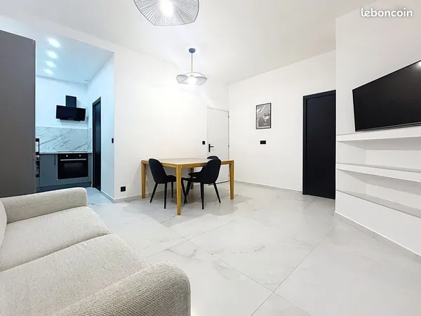 Vence a louer 2 pieces meuble 34 m2 etat neuf