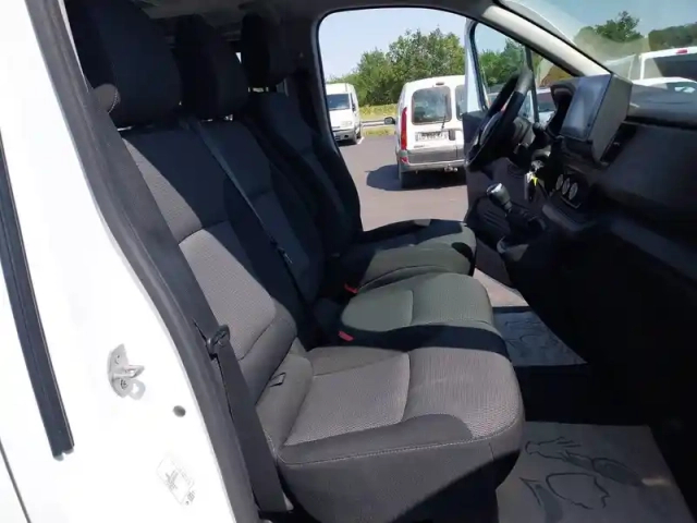 Renault Trafic l1 dci 150 energy s&amp;s — photo 12