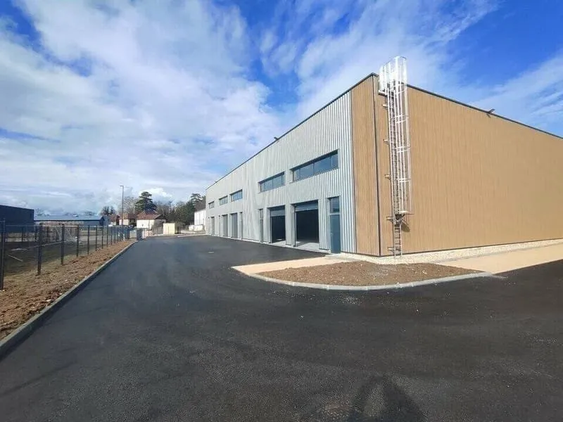 Photo 1