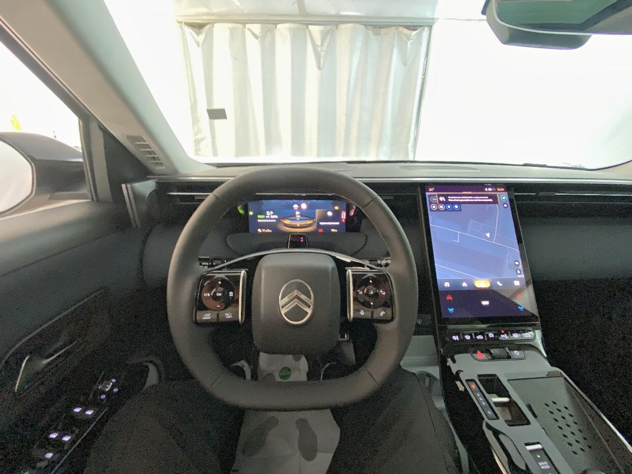 Citroën C5 Aircross hybride rechargeable 195 ch e-eat7 max — photo 12