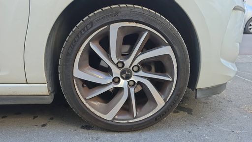 DS DS3 1.2 PureTech 130 - Sport Chic – 2016 – 120813 km – Essence – Boîte Manuelle — photo 20