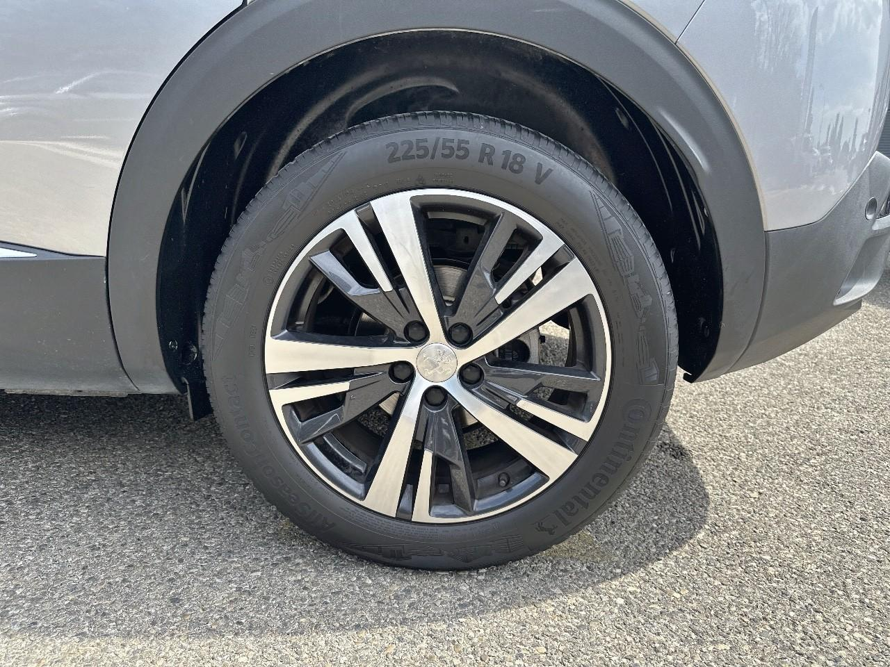 Peugeot 3008 1.2 puretech 130ch allure s&s — photo 12