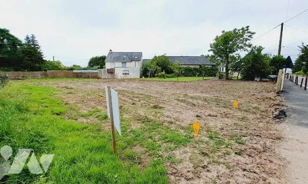 Terrain 650 m²