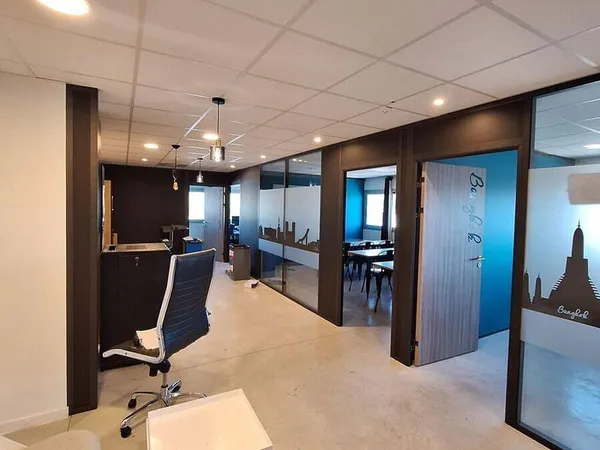 Bureaux 334 m²