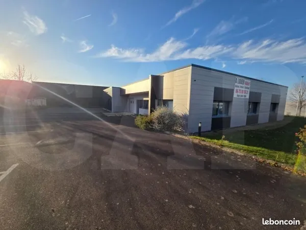 Local 450 m²