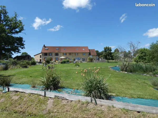 Maison meublée 145 m2 à la campagne à l'année