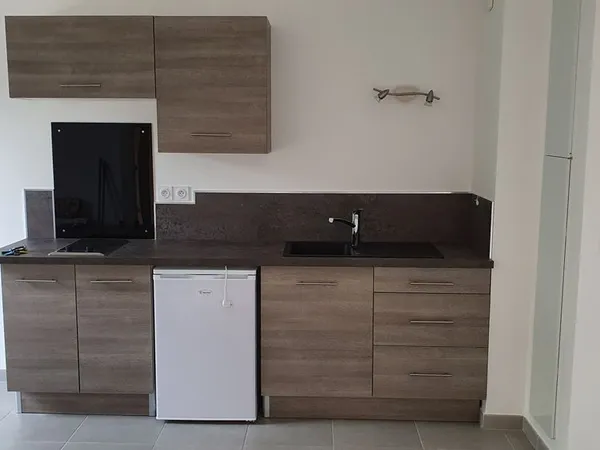 Appartement très bon état résidence ‘Ambiance dorée' 230 rue du stade 69380 Lozanne