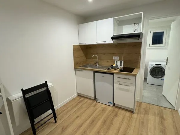 Studio meublé - électricité, fibre et eau incluses
