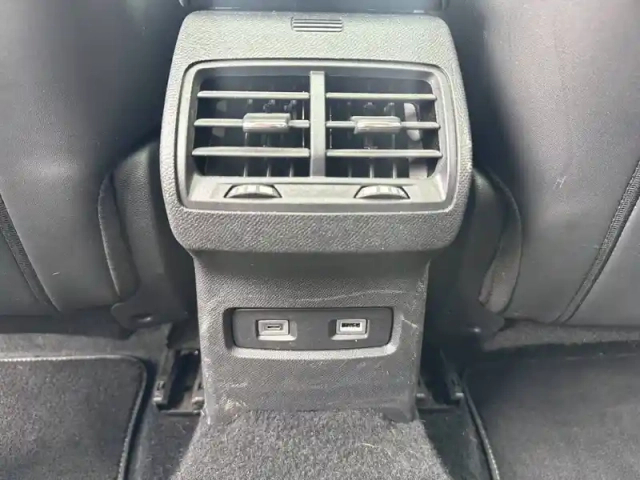 Citroën C4 e- 136 ch automatique — photo 31