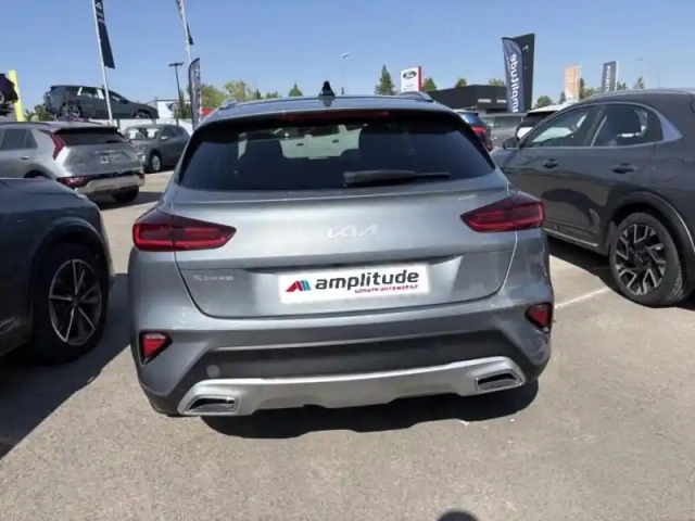 Kia Xceed 1.6 gdi 105ch + plug-in 60.5ch premium dct6 — photo 6