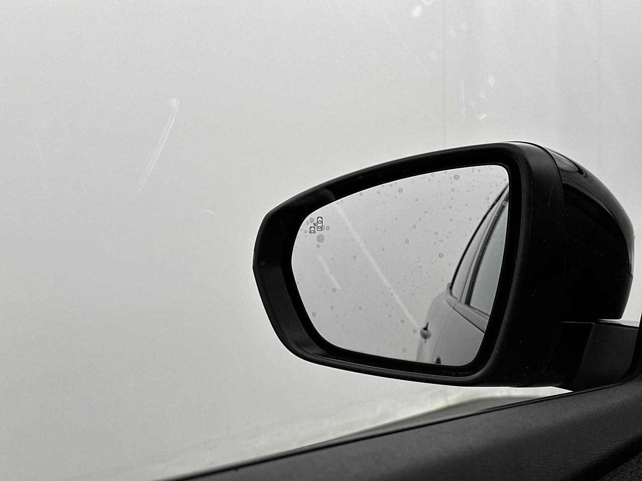 Peugeot 3008 puretech 130ch s&s eat8 allure pack — photo 15