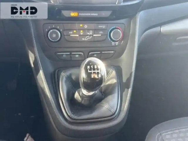 Ford Tourneo Connect 1.5 ecoblue 100ch stop&amp;start trend — photo 8