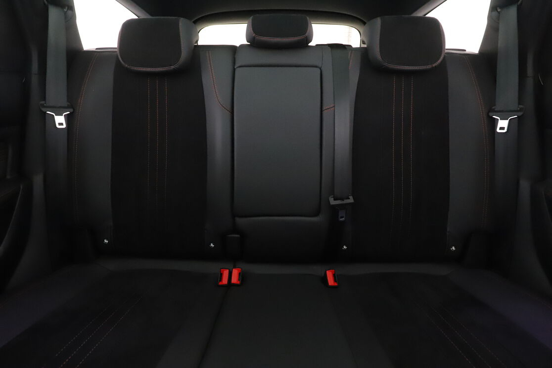 Peugeot 308 SW 1.6 PureTech GT EAT8 — photo 14