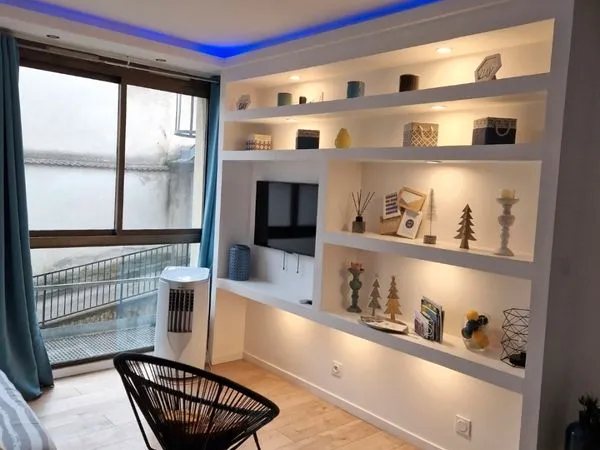 Superbe studio 35 m² meublé et équipé (Prêt pour location) - Ascenseur - Calme - Vente directe propr