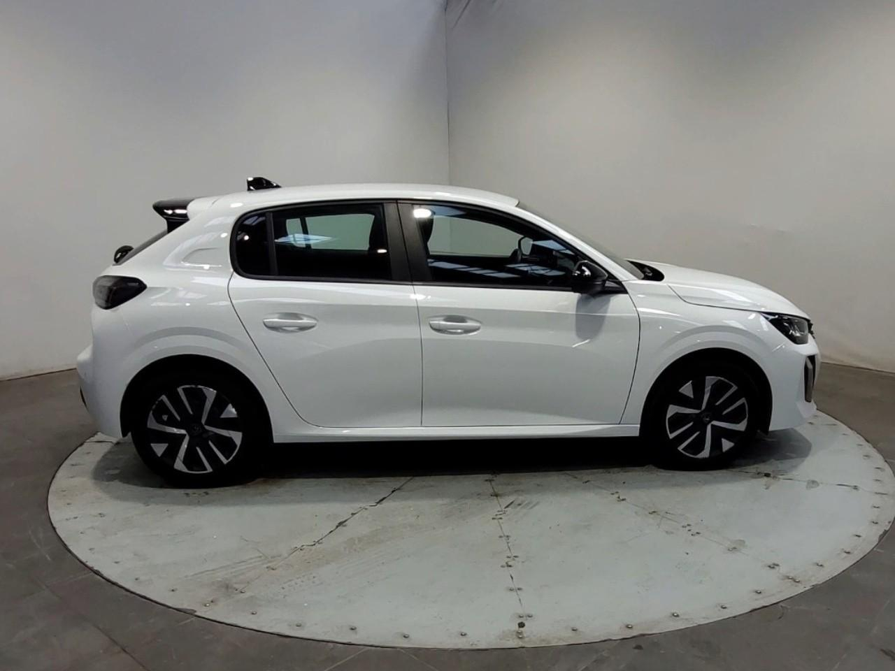 Peugeot 208 hybrid 100 e-dcs6 active — photo 6