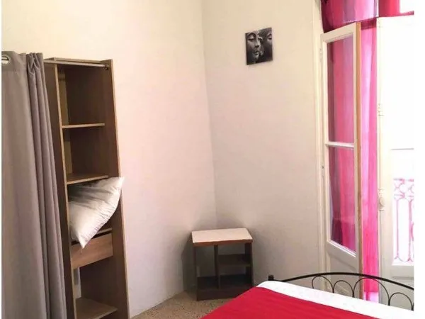 Spacieux 40m2 * Bail étudiant / 170m place République -Poilus