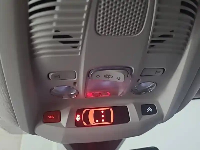 Citroën C5 Aircross hybride rechargeable 225 s&amp;s e-eat8 — photo 28