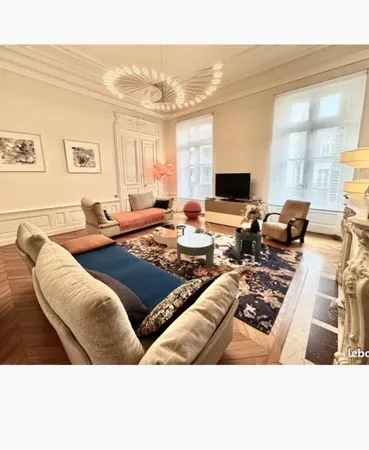 Bel appartement rue Blatin