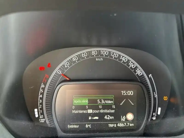 Toyota Aygo 1.0 vvt-i 72 design — photo 8