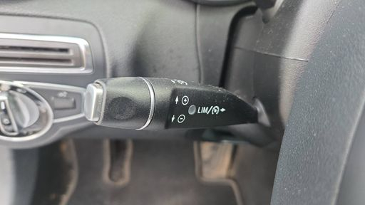 Mercedes Classe C 180 156 7G-Tronic - Sensation – 2015 – 119000 km – Essence – Boîte Automatique — photo 19