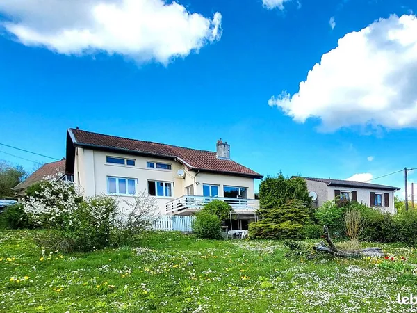 Maison 10 pièces 224 m²