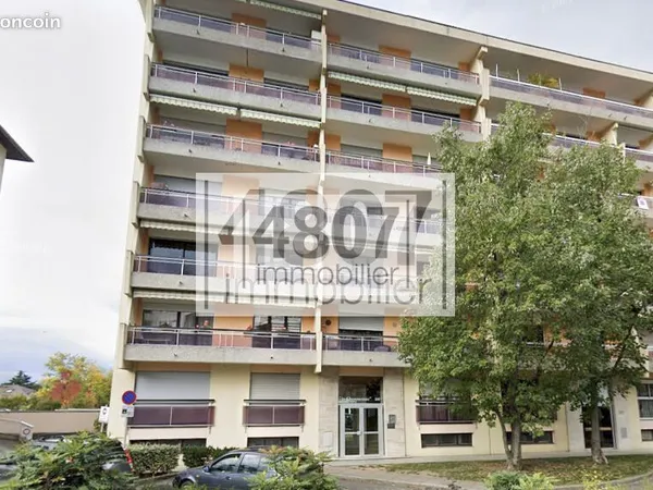 Garage/box 13 m² Gaillard