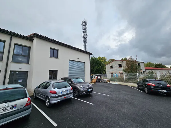 Local commercial 165 m²