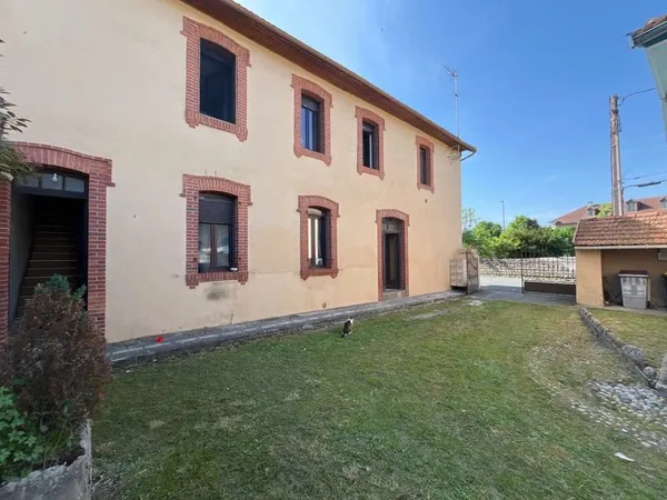 IMMEUBLE DE RAPPORT A VENDRE SEMEAC EN MONOPROPRIETE