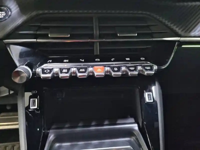Peugeot 208 puretech 100 s&amp;s eat8 — photo 50