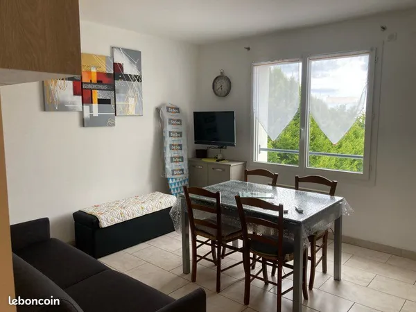 Appartement meublé de 30 m2 tout équipé avec parking & cave