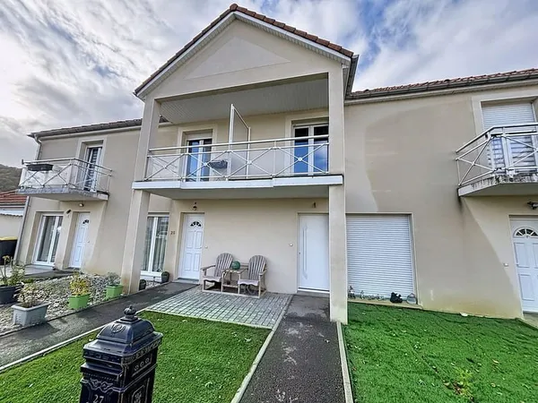 Fameck, Quartier très calme - Maison de 2010 avec TERRASSE