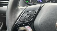 Toyota C-Hr 122h Edition 2WD E-CVT RC18 — photo 30