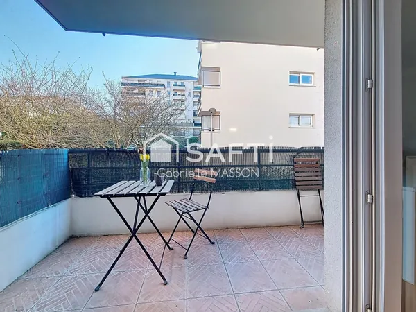 2 pièces avec BALCON, CAVE, GARAGE