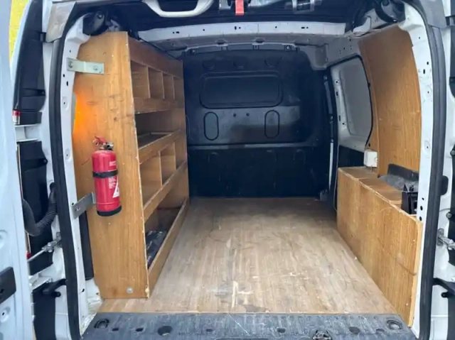 Renault Kangoo fourgonnette 1.5 dci 75ch grand confort — photo 9