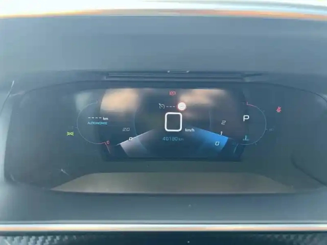 Peugeot 2008 puretech 130 s&amp;s eat8 — photo 15