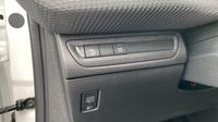 Peugeot 2008 1.2 PureTech 110ch Allure S&S — photo 13