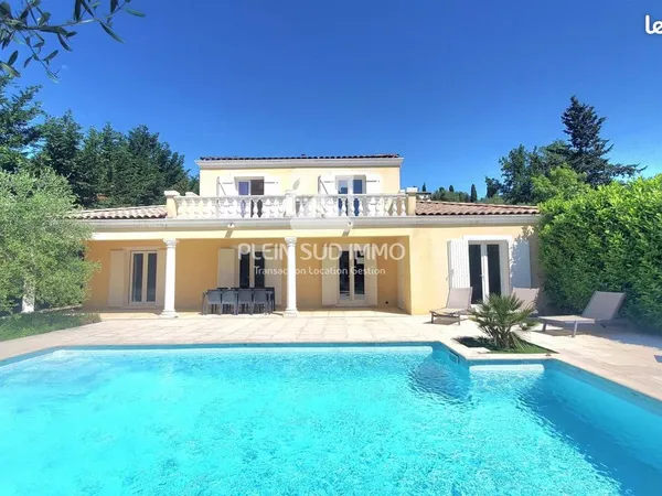 Villa 5 pièces 150 m²